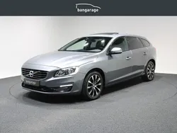 Grijs Gebruikt 2018 Volvo V60 Dynamic Stationwagen | € 18.995 (Iets duurder)