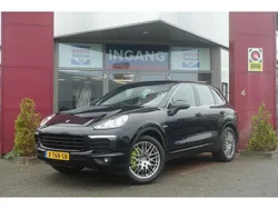 Zwart Gebruikt 2015 Porsche Cayenne SUV | € 25.950 (Eerlijke prijs)