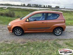 Oranje Gebruikt 2008 Chevrolet Kalos Hatchback | € 1.999 (Duur)