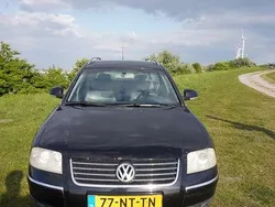 Zwart Gebruikt 2004 VW Passat Highline Stationwagen | € 4.000 (Duur)