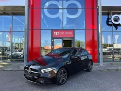 Zwart Gebruikt 2021 Mercedes A250 Business Hatchback | € 32.999 (Eerlijke prijs)