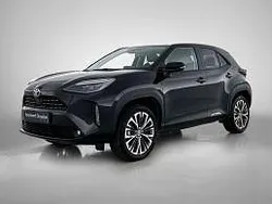 Zwart Gebruikt 2023 Toyota Yaris Cross Executive SUV | € 32.950 (Iets duurder)