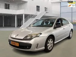 Grijs Gebruikt 2010 Renault Laguna III Dynamique Hatchback | € 3.599 (Eerlijke prijs)