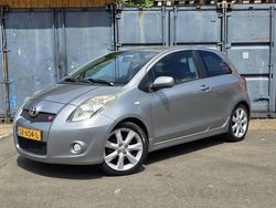 Grijs Gebruikt 2008 Toyota Yaris Hatchback | € 3.950 (Eerlijke prijs)
