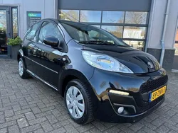 Zwart Gebruikt 2013 Peugeot 107 Active Hatchback | € 5.750 (Eerlijke prijs)