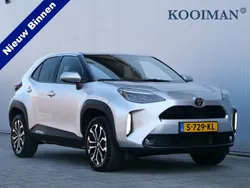 Grijs Gebruikt 2023 Toyota Yaris Cross Edition SUV | € 25.395 (Eerlijke prijs)