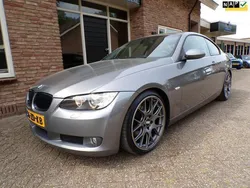 Grijs Gebruikt 2008 BMW 325 Executive Coupé | € 9.950 (Eerlijke prijs)