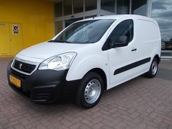Wit Gebruikt 2016 Peugeot Partner Van | € 10.450
