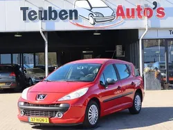 Rood Gebruikt 2008 Peugeot 207 Stationwagen | € 2.385 (Iets duurder)
