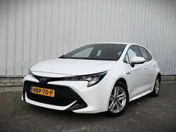 Wit Gebruikt 2023 Toyota Corolla Active Hatchback | € 17.890 (Eerlijke prijs)