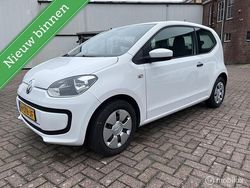Wit Gebruikt 2015 VW up! take up! Hatchback | € 4.700 (Goede deal)