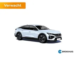Wit Nieuw 2025 Peugeot 408 Allure Sedan | € 41.475 (Eerlijke prijs)