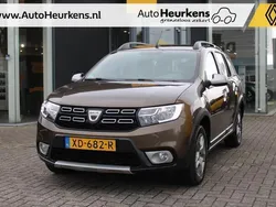 Bruin Gebruikt 2018 Dacia Logan MCV Stepway MPV | € 10.945 (Eerlijke prijs)