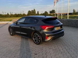 Grijs Gebruikt 2020 Ford Focus ST Hatchback | € 20.900 (Goede deal)