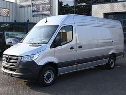 Zilver Nieuw 2025 Mercedes Sprinter Van | € 38.951 (Goede deal)