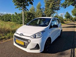 Wit Gebruikt 2017 Hyundai i10 Hatchback | € 7.550 (Eerlijke prijs)