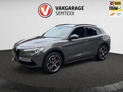 Grijs Gebruikt 2020 Alfa Romeo Stelvio Tech Edition SUV | € 34.950 (Super prijs)