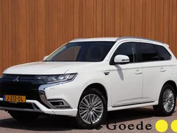 Wit Gebruikt 2020 Mitsubishi Outlander P-HEV SUV | € 22.940 (Goede deal)