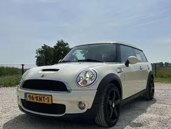 Wit Gebruikt 2010 Mini Cooper S Clubman Stationwagen | € 8.995