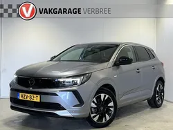 Grijs, metallic lak Gebruikt 2022 Opel Grandland X GS Line SUV | € 25.840 (Eerlijke prijs)