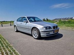 Zilver Gebruikt 1999 BMW 320 Executive Sedan | € 3.000 (Eerlijke prijs)