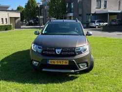 Bruin Gebruikt 2018 Dacia Sandero Hatchback | € 8.500 (Eerlijke prijs)