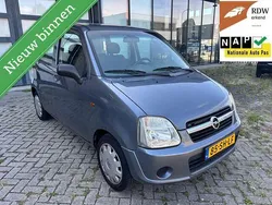 Grijs Gebruikt 2006 Opel Agila Hatchback | € 999 (Eerlijke prijs)