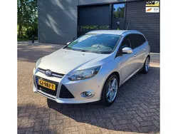 Grijs Gebruikt 2013 Ford Focus Titanium Stationwagen | € 4.195 (Eerlijke prijs)