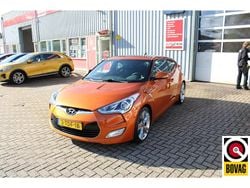 Rood Gebruikt 2013 Hyundai Veloster Hatchback | € 8.950 (Eerlijke prijs)