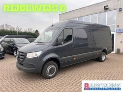 Grijs Nieuw 2025 Mercedes Sprinter Van | € 68.365