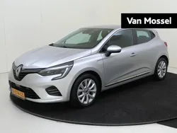 Grijs Gebruikt 2021 Renault Clio V Intens Hatchback | € 20.735 (Goede deal)