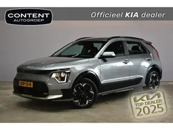 Steel grey (grijs metallic) Gebruikt 2024 Kia e-Niro 2 SUV | € 32.440 (Super prijs)