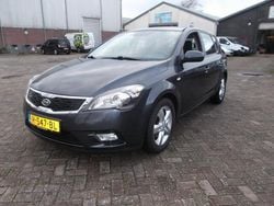 Grijs Gebruikt 2012 Kia Ceed Hatchback | € 5.950 (Eerlijke prijs)