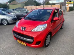 Rood Gebruikt 2009 Peugeot 107 Hatchback | € 1.950 (Super prijs)