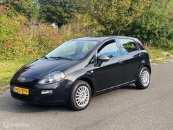 Zwart Gebruikt 2016 Fiat Punto Lounge Hatchback | € 5.555 (Eerlijke prijs)