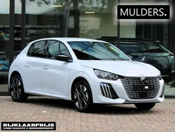 Wit Nieuw 2025 Peugeot 208 Allure Hatchback | € 26.115 (Super prijs)