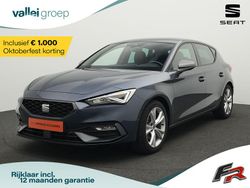 Grijs, metallic lak Gebruikt 2023 Seat Leon Business Hatchback | € 24.400 (Eerlijke prijs)