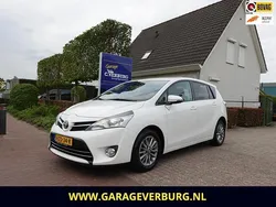 Wit Gebruikt 2017 Toyota Verso MPV | € 17.950 (Goede deal)