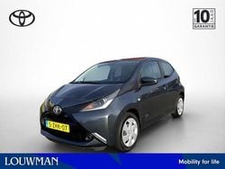 Grijs Gebruikt 2015 Toyota Aygo X-play Hatchback | € 7.450 (Eerlijke prijs)