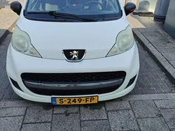 Wit Gebruikt 2010 Peugeot 107 Hatchback | € 2.800 (Eerlijke prijs)