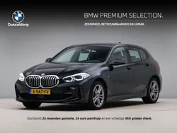 Zwart Gebruikt 2023 BMW 118 Shadowline Hatchback | € 25.950 (Goede deal)