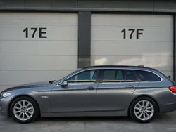 Grijs Gebruikt 2010 BMW 523 Stationwagen | € 22.900
