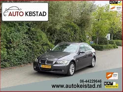 Grijs, metallic lak Gebruikt 2008 BMW 325 Sedan | € 7.750 (Eerlijke prijs)