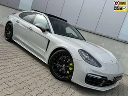 Grijs Gebruikt 2017 Porsche Panamera Sport Sedan | € 59.999 (Iets duurder)