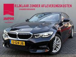 Zwart Gebruikt 2019 BMW 330e Executive Sedan | € 22.899 (Goede deal)