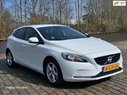 Wit Gebruikt 2013 Volvo V40 Kinetic Stationwagen | € 9.999 (Goede deal)