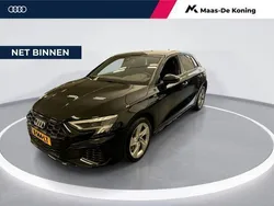 Zwart Gebruikt 2024 Audi A3 Sportback Competition Hatchback | € 38.880 (Eerlijke prijs)