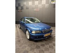 Blauw Gebruikt 2001 BMW 318 Executive Coupé | € 3.750 (Goede deal)
