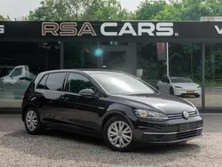 Zwart Gebruikt 2018 VW Golf VII Highline | € 15.950 (Goede deal)