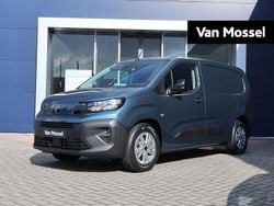 Rood Nieuw 2025 Peugeot E-Partner MPV | € 29.940 (Eerlijke prijs)